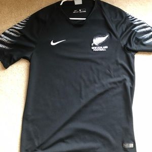 Nike fan version New Zealand soccer away jersey 2018.